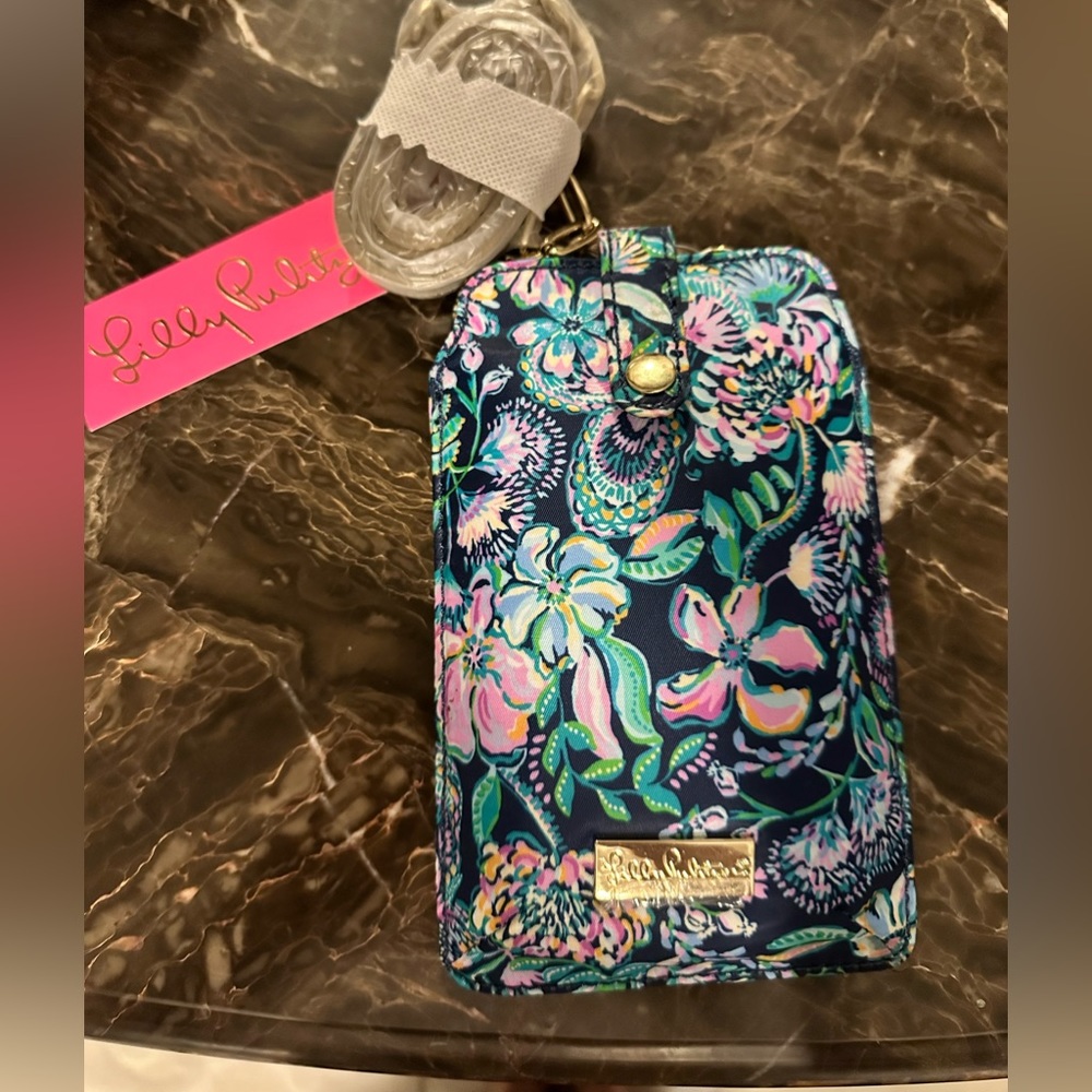 NWT Lilly Pulitzer Kamden Phone Crossbody